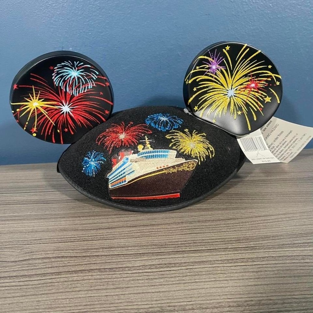 Disney Cruise Line Mickey Ears Hat Fireworks & Ship Exclusive‎ NWT